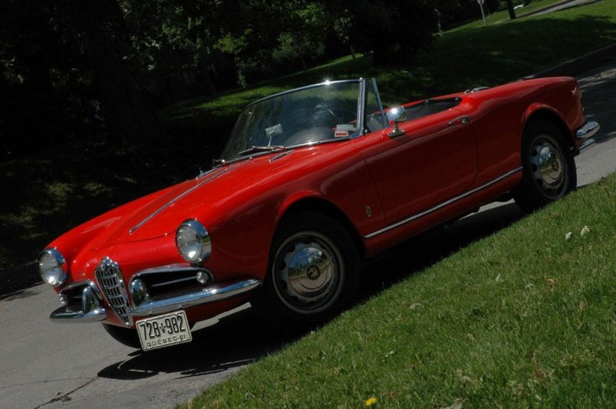  Alfa Romeo Giulietta Spider 1961 года  (фото 28 из 36)